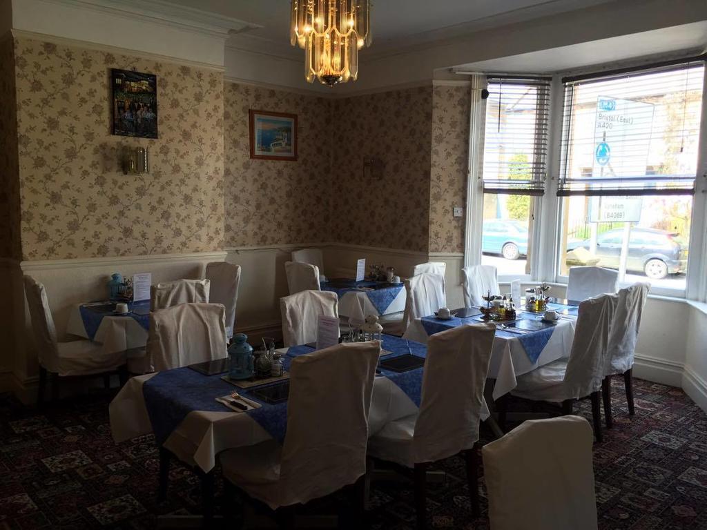 The Pines Guest Accommodation Chippenham  Extérieur photo